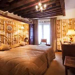 Fougere Hotel Paris