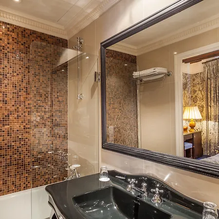 Fougère Hotel 4*